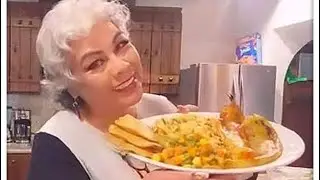 Desde playas del Carmen (Cocinando Papás  Con Huevo y chiles 🌶️ Anaheim