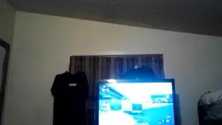 Kno plays call of duty with crew