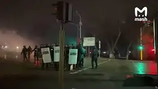 Казахстанские силовики стреляют по протестующим