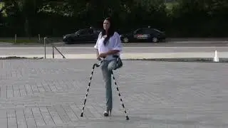 LAK amputee woman crutching in Sttutgart