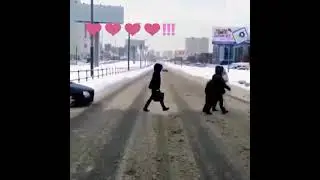слился с месностью 😀