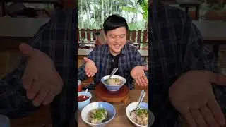 A TRUE MEATBALL LOVER!! WILLING TO GO FROM BANDUNG TO CIANJUR JUST TO BUY MEATBALL SNACKS