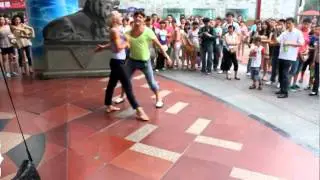 Русские в Чэнду))