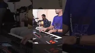 A Face Adorada / Roland Fantom-07 #pianoadoracao #rolandbrasil