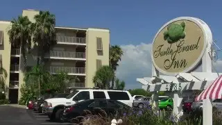 Wedding at the Turtle Crawl Inn LBK Florida