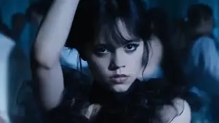 Танец Уэнсдей или Айфоня2 (прикольная озвучка)