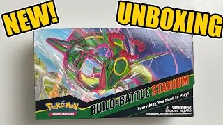 Pokémon TCG: Evolving Skies - Build & Battle Stadium Unboxing!