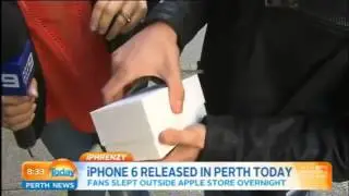 First iPhone 7 sold in Perth is dropped by kid during an interview