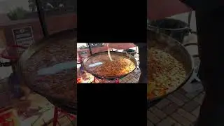 HUGE pan of Chicken and a rice!! #paella #trending #food