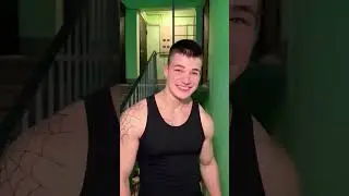 будь осторожнее в подъезде