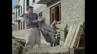 Сейчас к людЯм надо относится