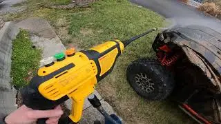 New Tool Tuesday / DeWalt cordless Power Washer