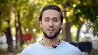 актор Олег Щербина читає вірш Ліни Костенко