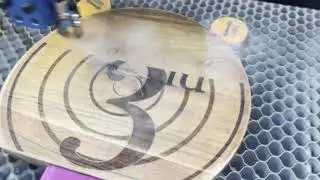 Thunder Laser Bolt & Aurora vs Making a Custom Trophy