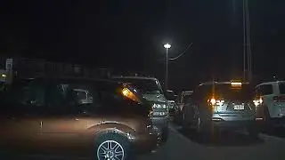 Idiot woman backs into me when stopped and blames me. Kia Sorento KYB-8593
