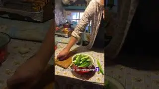 Мои любимые огурчики! Можно еще и минералку использовать 😁 #деревня