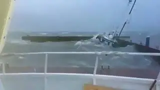 Шторм в Новороссийске