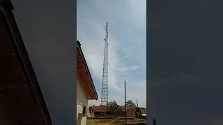 momen tower ambruk