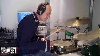 Christian Meyer, How to play 