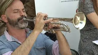 Improvisacions del trompetista Pol Padrós al Parc de la Serralada de Marina