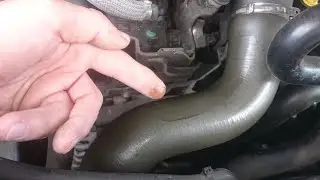 Масляная плëнка на патрубке интеркулера. Рено Гранд Сценик 4.(Renault Grand Scenic 4)