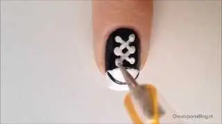 Converse Nail Art