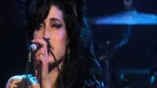 GREAT PERFORMANCE! Amy Winehouse-Some unholy war