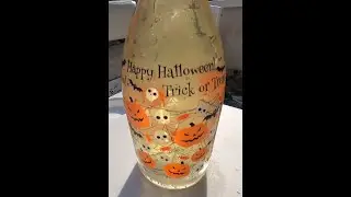 E 122 Villa Jolanda Halloween Sparkling Wine on the Boat