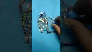 Arduino Uno, servo motor and potentiometer 