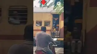 Loudly honking super speedy Intercity Express skipping railgate #shorts #train #railway