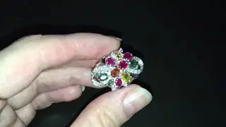Серебряное кольцо с мультицветными сапфирами