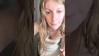 Cute teen live streaming