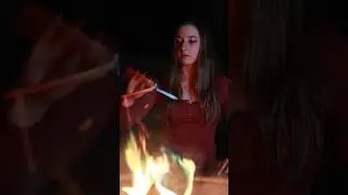 I love Fire & Knives🔥- Flippin The Flame Over a Flame