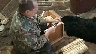 VID  Самый   простой   и   удобный   кондуктор  ,  для   сколачивания   гнездовых   рамок .