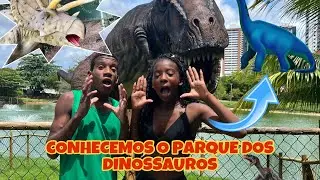 PRIMEIRA VEZ NO PARQUE DOS DINOSSAUROS - FIQUEI COM MEDO 😧