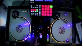 Traktor Scratch Pro Kontrol Z2 Remix Decks Demo Maschine MK2