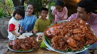 Yummy braised pork intestine with unique style - Mother and children cooking