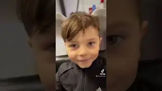 Jason bekommt einen neuen Haircut