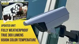 7000K Solar-Powered LED Security Light with Remote Control