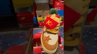 Cheeseburger Sneakers?! - Unboxing