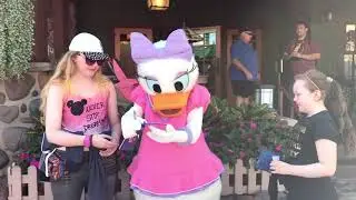 Meeting Daisy Duck at Disney World