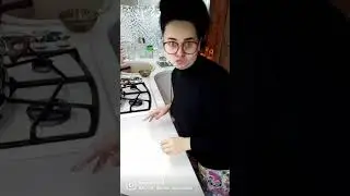 А у вас ест муж магазинные пельмени?