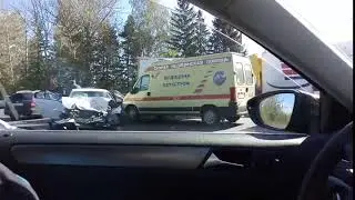 Автобус и грузовик столкнулись в Домодедове