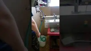 Пример работы установки розлива УД 1