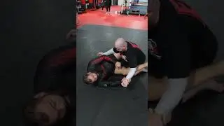 Scissor Sweep from Guard NoGi- Gabriel 