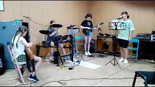 Мой счастливый конец(My happy ending), на репитиции