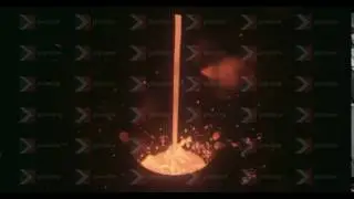 Pouring of hot metal at the ironwoks