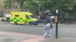 London Ambulance￼ Responding In Whitechapel￼ | London #vlogs