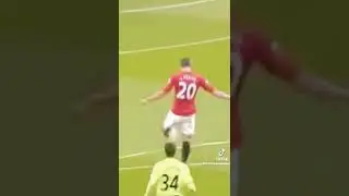 Kids born after 2005…meet the greatest volley taker in football history🥶😏