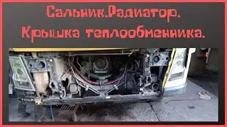Volvo FM побежал сальник коленвала.